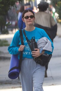 lucy-hale-spotted-leaving-yoga-studio-in-los-angeles-08.02.2025-3.jpg