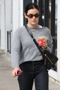 lucy-hale-spotted-on-coffee-run-in-los-angeles-02.06.2025-5.jpg