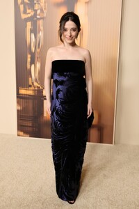 mikey-madison-oscars-dinner-look-02.25.2025-5.jpg