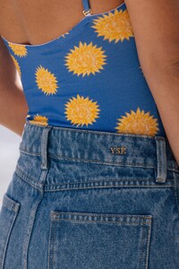 yse-beachwear-body-au-clair-soleil-imprime-sol4.jpg