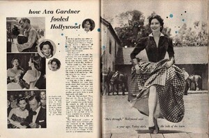 1951-10PHOTOPLAY.thumb.jpg.d05cb6e7994f6d6ef672af47129aaaad.jpg