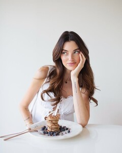 [2025.03.30] lucys.berlin_487405187_18043372313595291_6259197148570412640_n.jpg