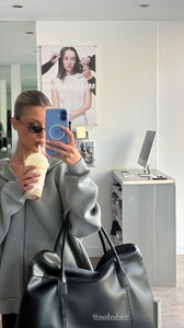 [2025.04.02] scarlett.mayer__3602349184554790858.jpg