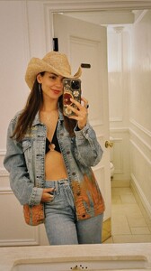 [2025.04.02] victoriajustice_3601545623668855888.jpg