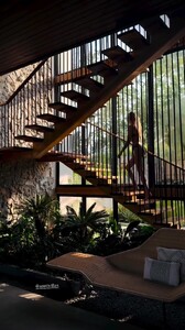 [2025.04.05] josephineskriver_3604224899850789787.jpg