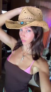 [2025.04.05] rachelc00k_3604105696456783178.jpg