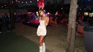 [2025.04.07] carmellarose_h3606011328591413876.jpg