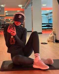 [2025.04.07] taylor_hill_489776977_18501893428024492_3725553402316431062_n.jpg