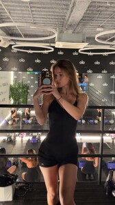 [2025.04.08] haileygrice_3606476685316506783.jpg