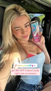 [2025.04.08] livvydunne_3606270244798429426.jpg