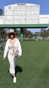 [2025.04.09] _paige.renee_3607216938948159592.jpg