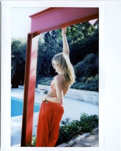 [2025.04.09] eterne_489807015_18141015748378560_1072849173843433357_n.jpg