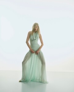 [2025.04.09] helsastudio_490342397_18012676439709262_4123528326226175354_n.jpg