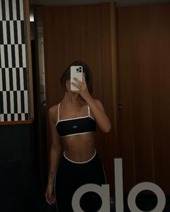 [2025.04.14] carmellarose_491462173_18505409479035727_8173754898520345854_n.jpg