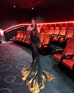 [2025.04.15] haileesteinfeld_489895080_18500704903014098_5238402094435415968_n.jpg