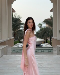 [2025.04.18] celinebethmann_490715712_18343835272158308_6741593651764103393_n.jpg