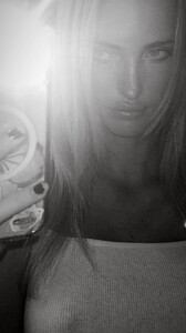 [2025.04.20] lindsaydemyan_3614773625246879229.jpg