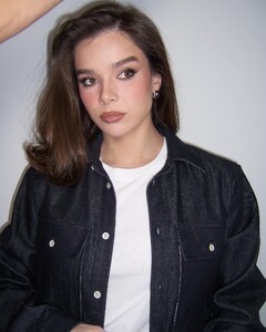 [2025.04.21] haileesteinfeld_491793316_18501814687014098_6775325793011546322_n.jpg