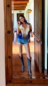 [2025.04.25] msgigiparis_3618910107553614935.jpg