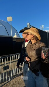 [2025.04.27] idazeile-rebeccawicklin_3619723317985326563.jpg