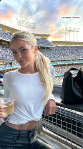 [2025.04.27] livvydunne_3620342996504701095.jpg