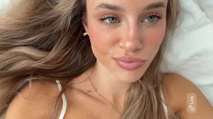 [2025.04.04] haileygrice_h3603537053000019835.jpg