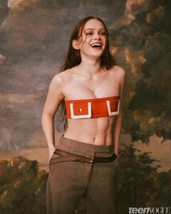 583246560_sadie-sink_wm_teenvogue-march-april2025-8.jpg