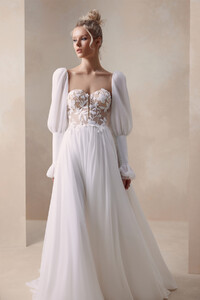 65cb669ec9b9b41376c7c5ce_454 Kalila 2.jpg