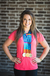 CarlyPatterson1.thumb.jpg.ef219f7e5e4a4bb849ff383880d7a8c1.jpg