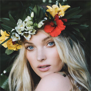 ElsaHosk-Instagram2016_10_04.thumb.jpg.16a011163dc94483060181af9cfee278.jpg