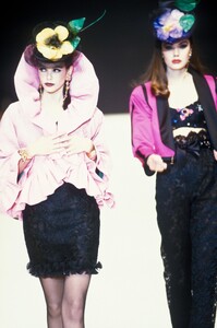 EmanuelUngaro1992SS5.thumb.jpg.3c6c9946ee71d9a3c1b111586feaf57d.jpg