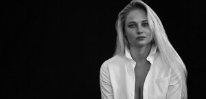 Genevieve Morton - Official Site [2025.04.03] Headshot.jpg