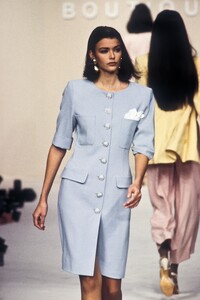 JeanLouisScherrer1993WomenRTW23.thumb.jpg.93f6f33d8f9b0e8229824f09c3c6030a.jpg