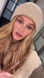 Kate Bock - TikTok 57.jpg
