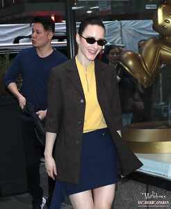 MRB-Candids2025-ArrivingattheTodayShow-009.jpg