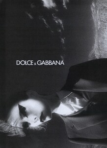 Meisel_Dolce__Gabbana_Fall_Winter_1997_98_06.thumb.jpg.c6c97b7275a502e335d60b265307f375.jpg