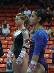 ShawnJohnsonAlyRaisman1.thumb.jpg.c10e46752604c4ae66ae8a85dbbfdbbe.jpg