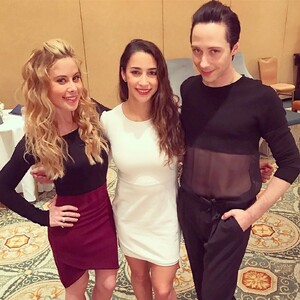 TaraLipinskiAlyRaismanJohnnyWeir1.thumb.jpg.db52d42572df4f57f807418c6299c230.jpg