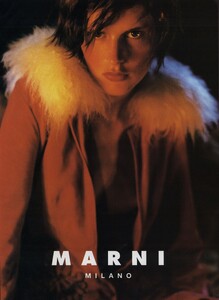 Testino_Marni_Fall_Winter_1997_98_01.thumb.jpg.2db87f1430ae0ca6ba8b29abd69f070d.jpg