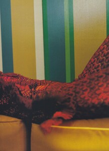 Testino_Missoni_Fall_Winter_1997_98_03.thumb.jpeg.877beb49748168beba98e42b62fdc79d.jpeg