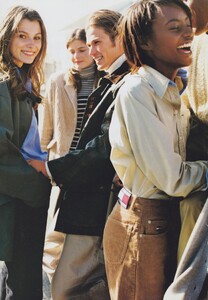 Tommy_Hilfiger_Fall_Winter_1997_98_04.thumb.jpeg.cac7f12f4cc00dc2fa7a01caa294c5a3.jpeg