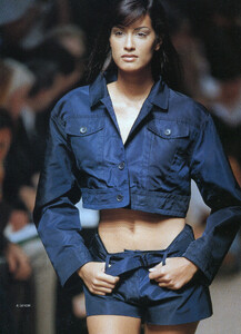 YG-shows-JilSander-ss-1993-1.jpg