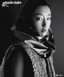 ZhouDongyuMarieClaireCoverNovember20228.thumb.jpg.1d346a063929c93f91b66621eb7e1f86.jpg