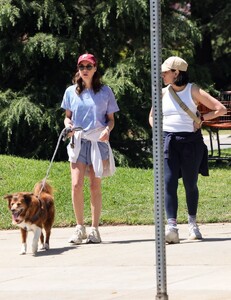 aubrey-plaza-out-with-her-dog-and-a-gal-pal-in-los-feliz-04-15-2025-6.jpg