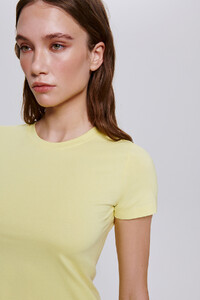 basic-slim-t-shirt-638-lemony-2.jpg
