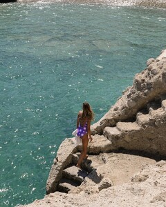 daze_dayz posts 2025-02-25 03.40 DGereYvvqm4_6_6 481326972_18491858215017455_6261909274099503281_n.jpg