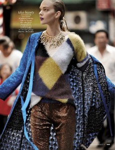 elle-italy-2013-dicembre(dragged)19.thumb.png.aadf8f15bdcc9a009384add491ba6111.png