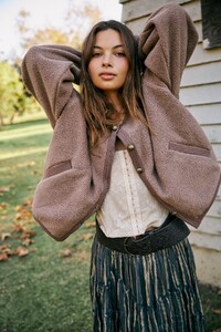 hayley pousson-large-1738025066-f8453b6b836d68662f3ea91498f06dff.jpg