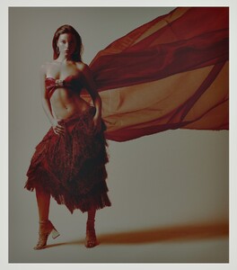 hayley pousson-large-1738025069-63cb7f167a8a76203c93647b987a2eb5.jpg