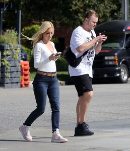 heidi-montag-and-spencer-pratt-out-in-la-03-21-2024-5.jpg